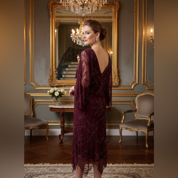 Elegant Burgundy hand beaded‎ Dress with Leaf Pattern - Picture 2 of 3